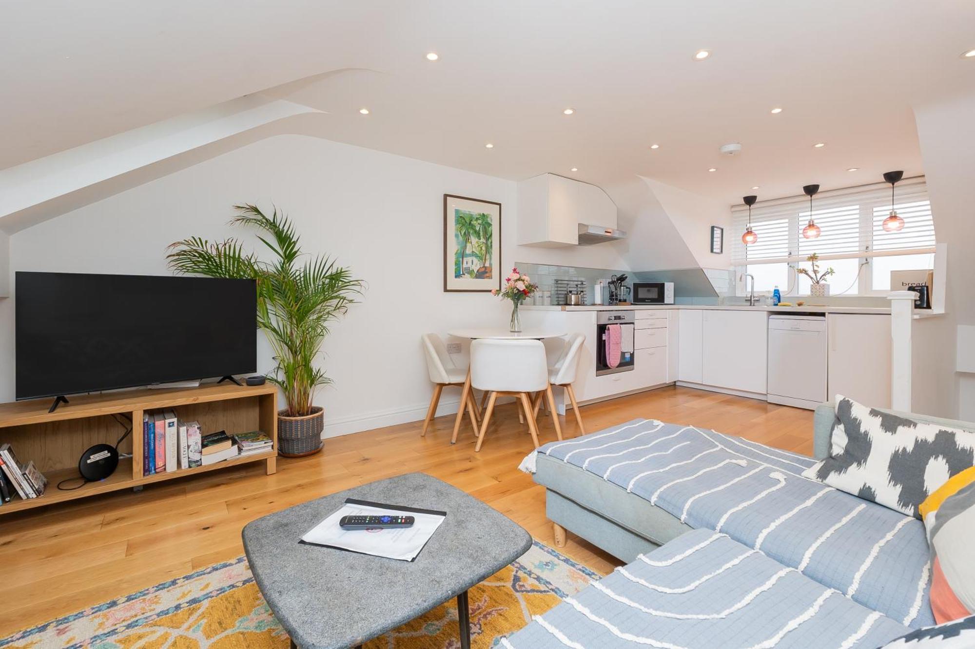 The Old Wire Factory - 2 Bed, Close To City Centre, Fast Wifi, Comfortable Home From Home 브리스틀 외부 사진