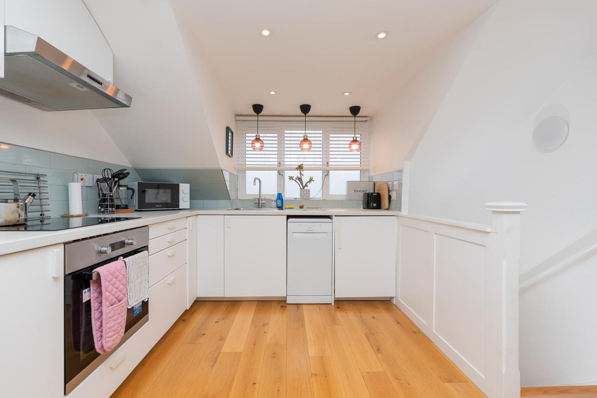 The Old Wire Factory - 2 Bed, Close To City Centre, Fast Wifi, Comfortable Home From Home 브리스틀 외부 사진
